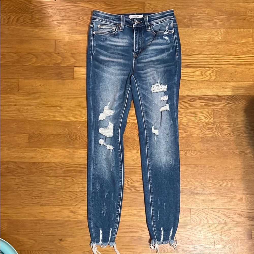 Zenana Outfitters Blue Skinny Jeans with Distressed Hem
